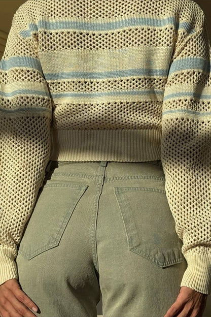 Sweat à capuche à manches longues avec col zippé, découpe et rayures colorées