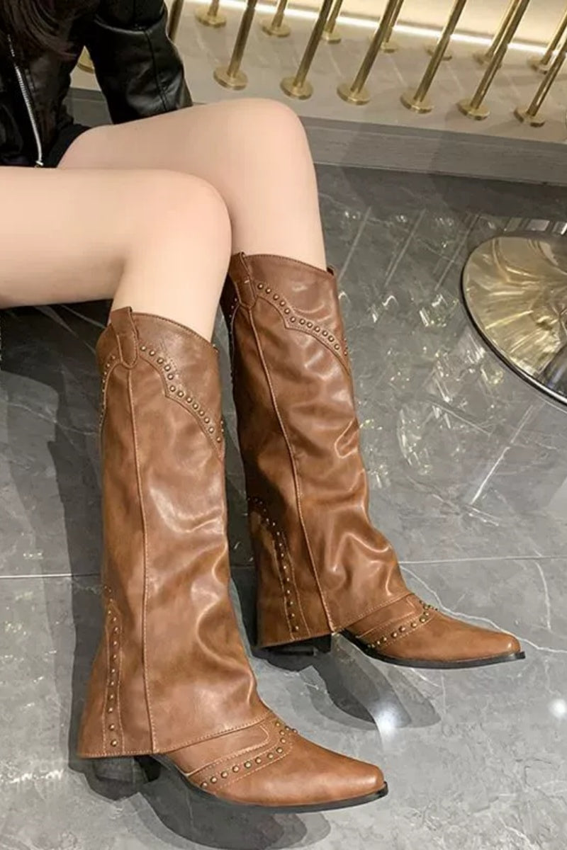 Bottes vintage à rivets en cuir à jambes hautes
