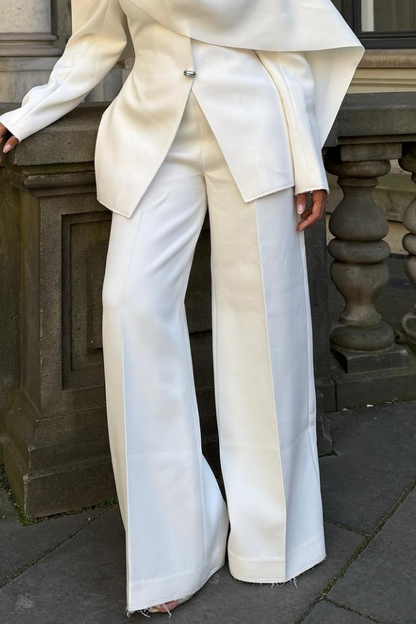 Ensemble chic blazer cape et pantalon large