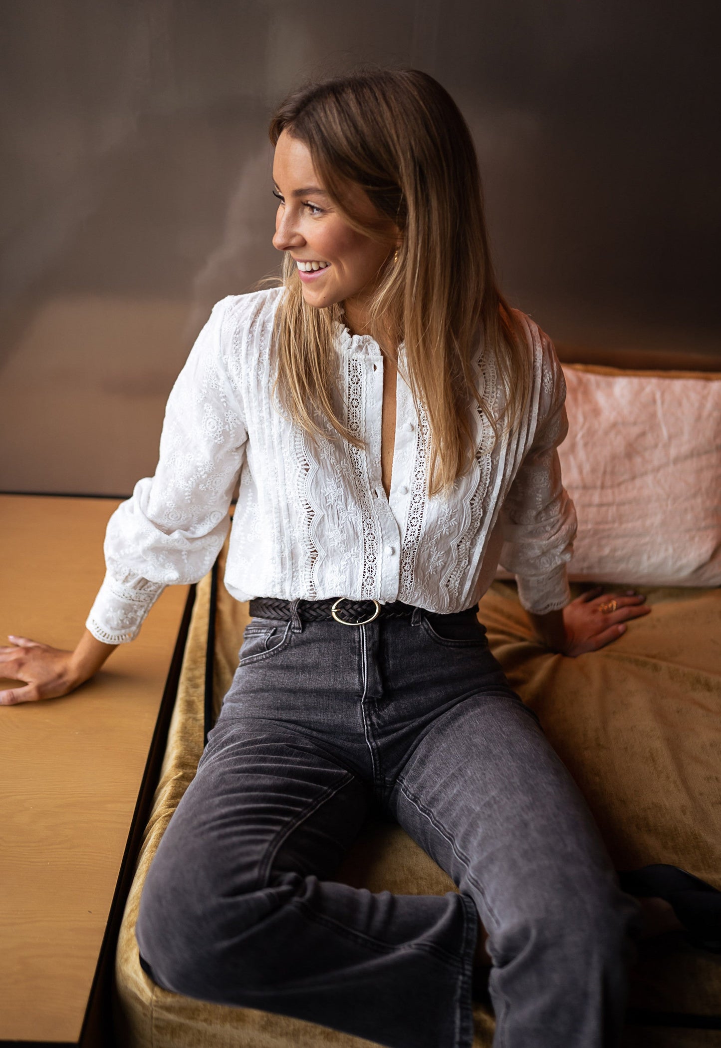 Chemise boutonnée brodée style décontracté chic