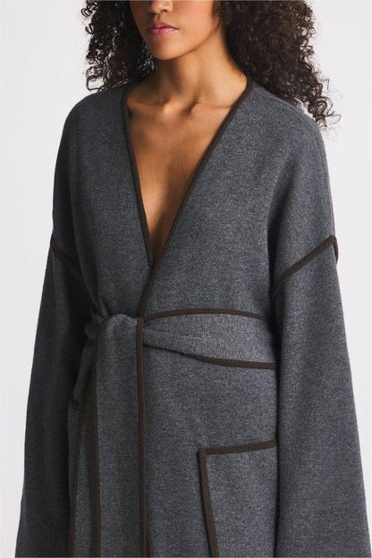 Manteau en laine douillet à épaules tombantes avec ceinture à la taille