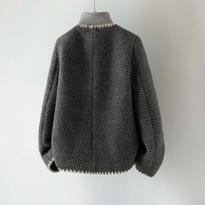 Cardigan en maille légère chic pour superposition