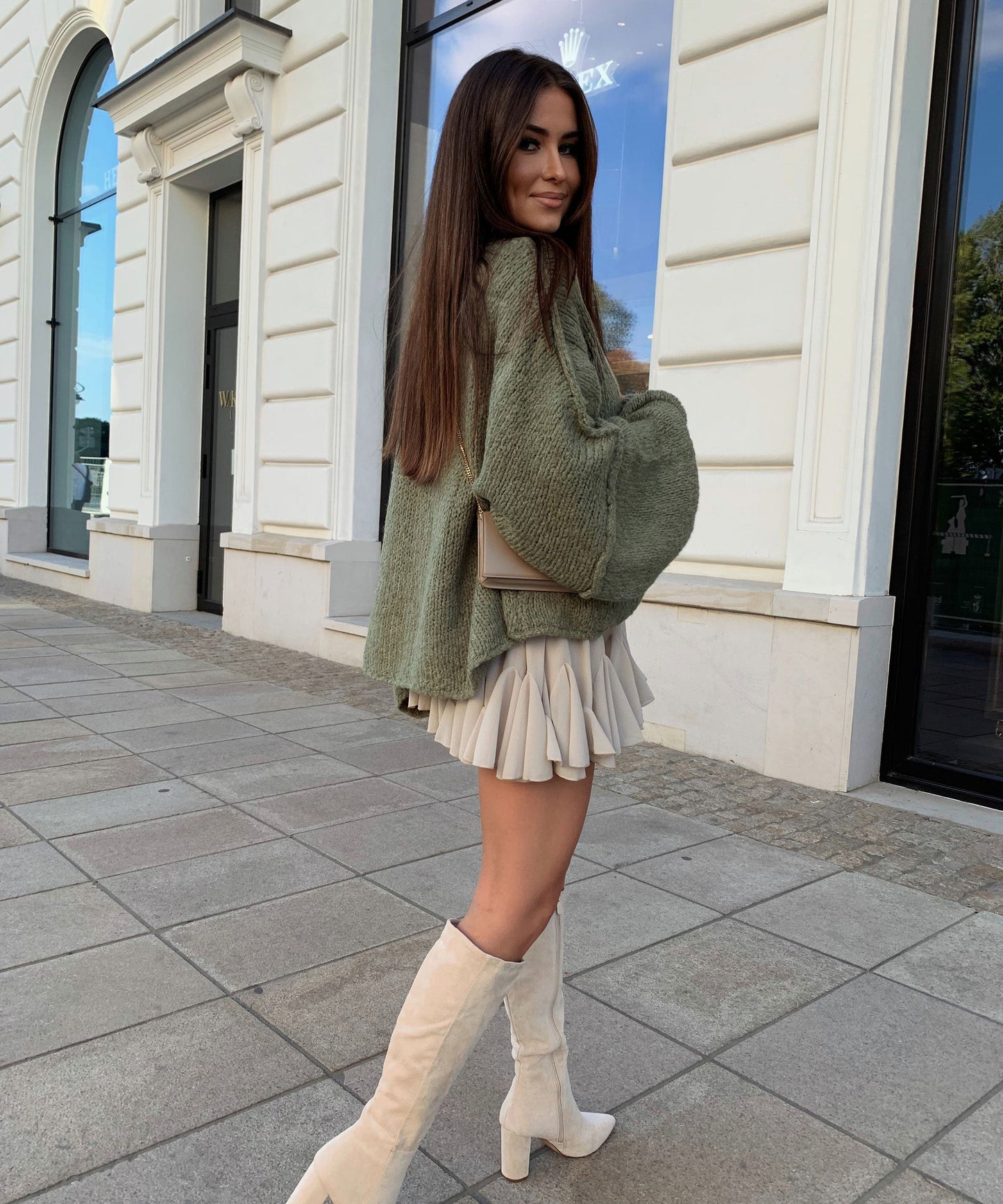 Cardigan tricoté oversize confortable en kaki doux