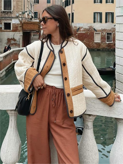 Veste de femme transition confortable avec détail à boutons