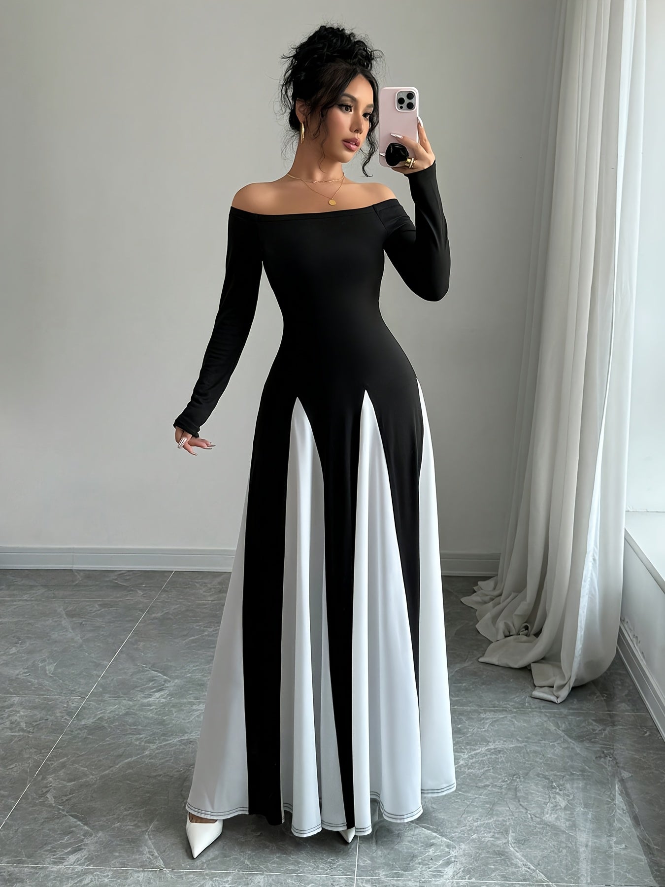 Robe Symphonique Époustouflante Épaules Dénudées Et Manches Longues Pour Femme