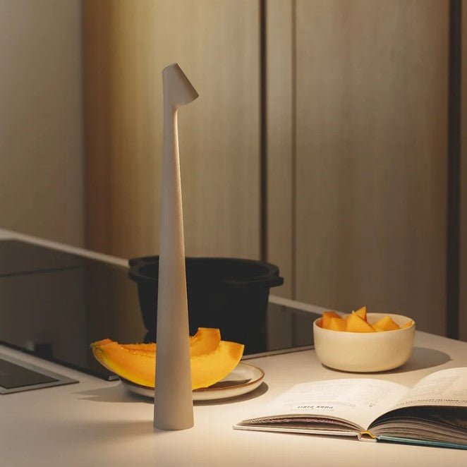 Élégante lampe de table LED sans fil