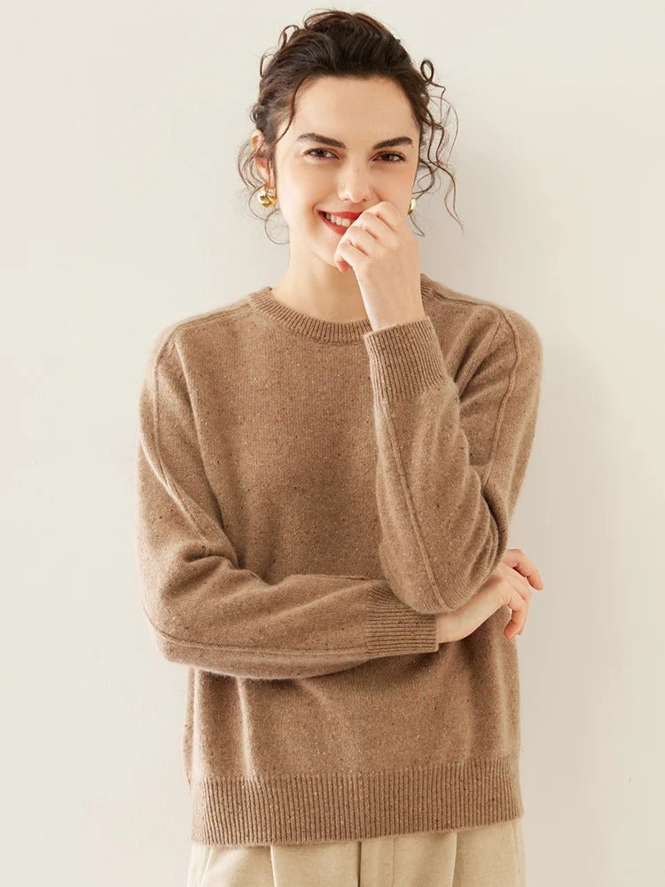 Confortable pull en laine multicolore à pois